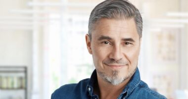 Benefits of Hiring a Professional Conference Interpreter for Multilingual Audiences Styling Tips for Men: How to Achieve Different Looks with Your Hairpiece