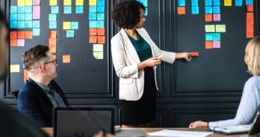 Is It Worth Creating Your Own Teaching Materials? Benefits of Hiring a Professional Conference Interpreter for Multilingual Audiences